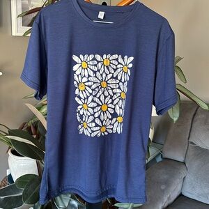Navy T-shirt with flowers